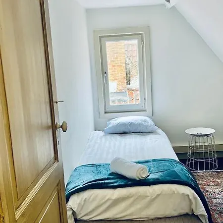 Efren's Cosy House