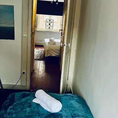 Efren's Cosy House *